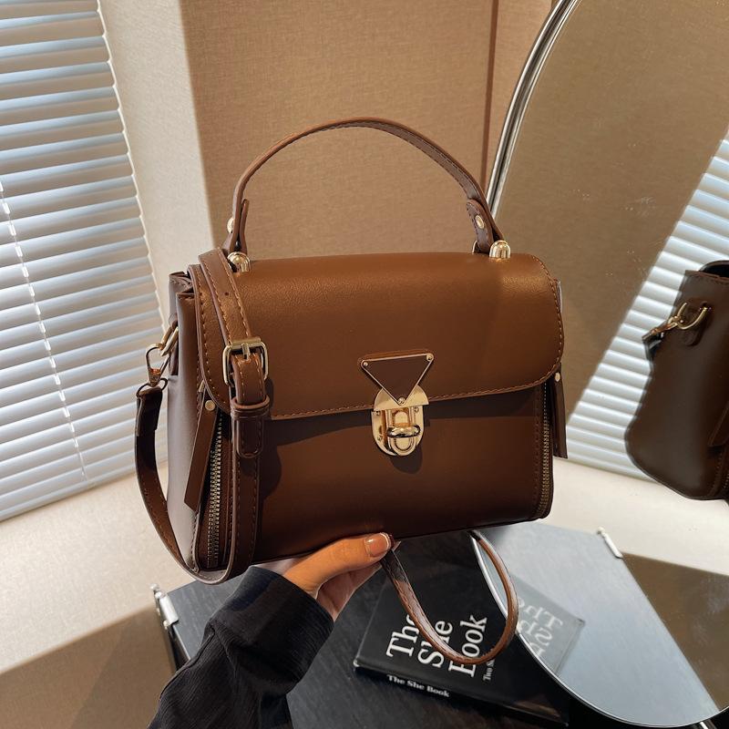 Retro einfache kleine Tasche Damen Herbst und Winter neu tragbare kleine quadratische Tasche hochwertig Pendler Umhängetasche