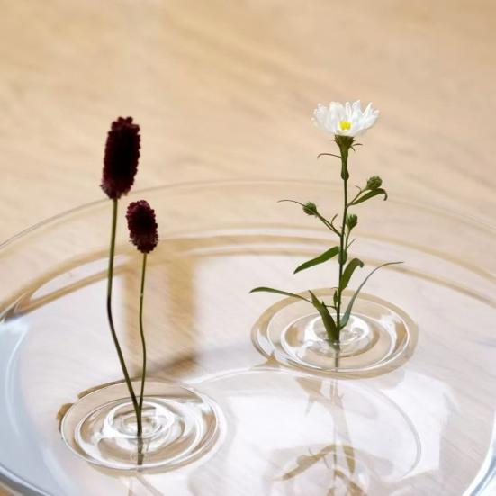 Floating Flower Stem Holder Clear Floating Floral Arrangement Holder Dynamic Rotation