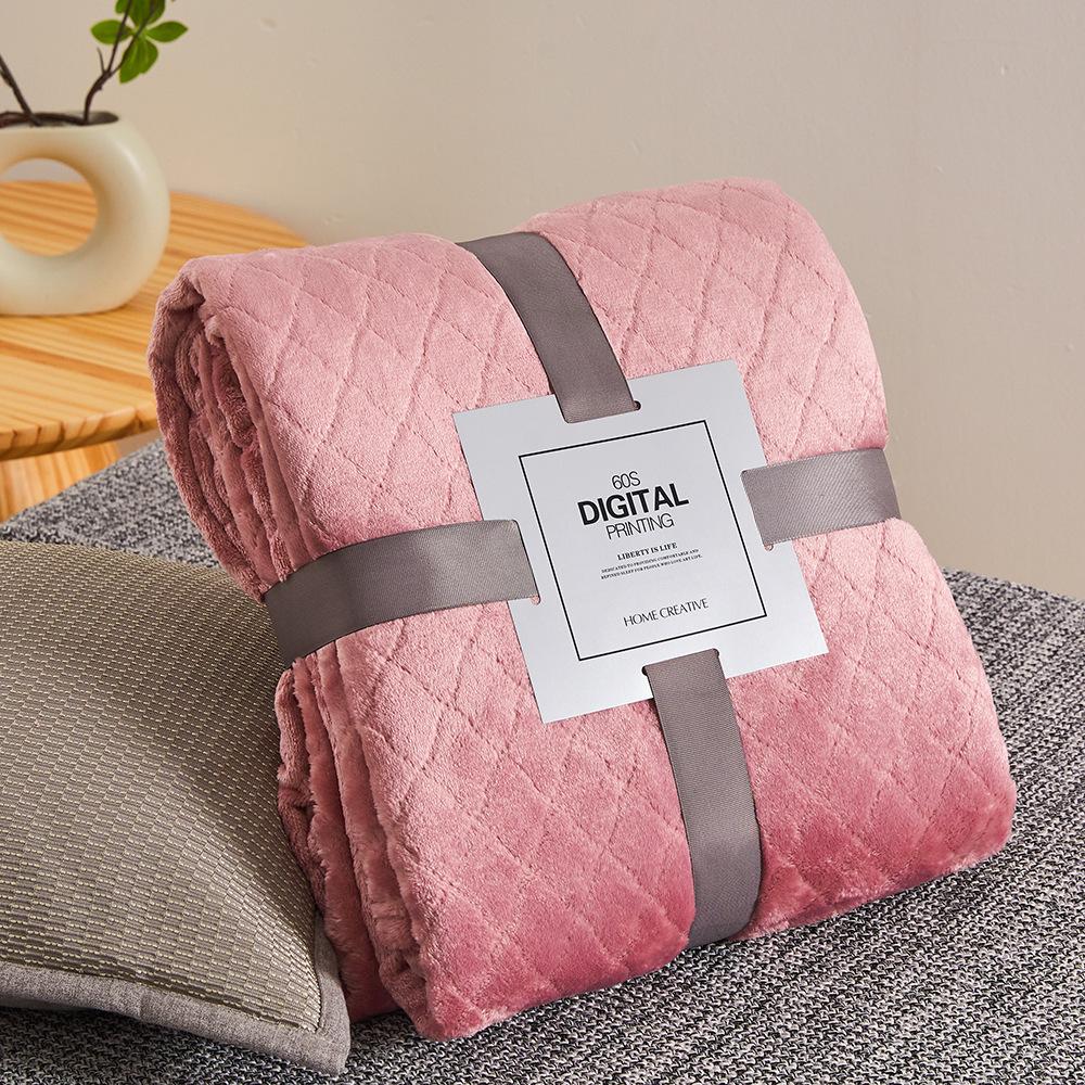 Thickened Diamond-Patterned Luxury Coral Fleece Flannel Blanket—Perfect for Air Conditioning