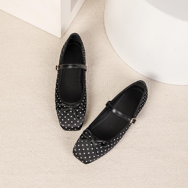 Mary Jane Shoes for Women Square Toe Flats Dressy Ballet Flat Mary Jane Flats with Buckle Strap Comfortable Slip On Casual Shoes Women's Flat Shoes