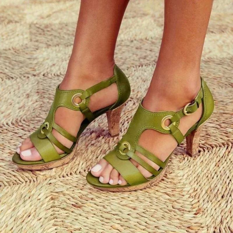 Fashion Summer New Shoes Women Sandals with Metal Decoration High Thick Heels Round Toe Women Plus Size 43 Fashionable Platform Sandals