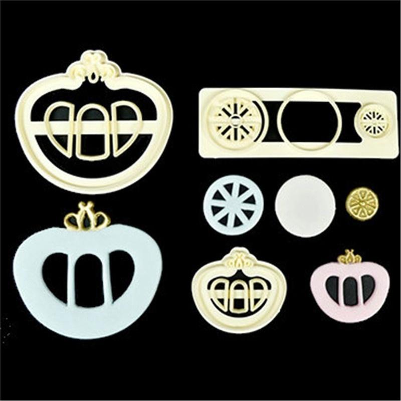 3 Pcs/set Princess Carriage Print Plunger Fondant Cake Mold Plastic Cookie Cutter