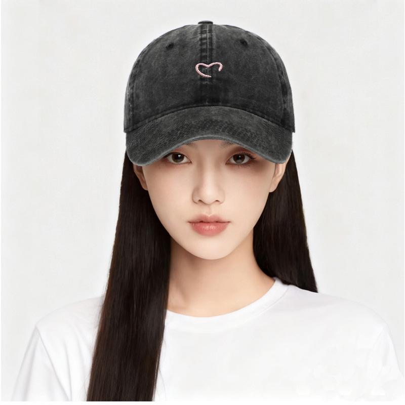 Women's Summer Heart Embroidery Sun Protection Baseball Cap