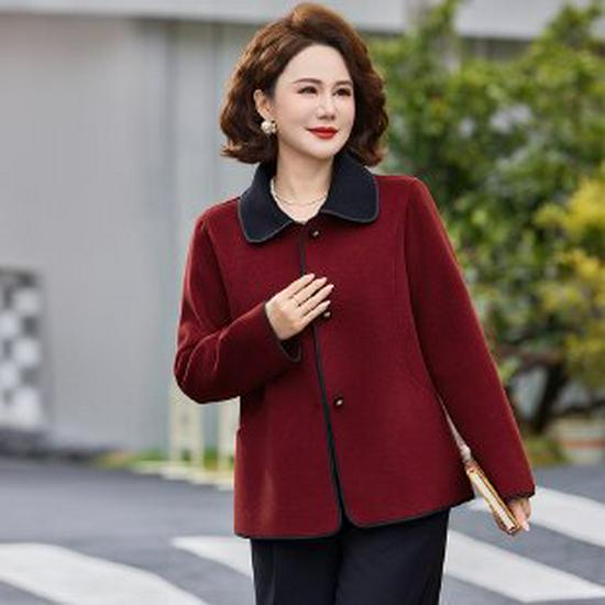 

*Mom s 2026 Spring Jacket: New Stylish Chinese National Trend for Middle-Aged Women* XL