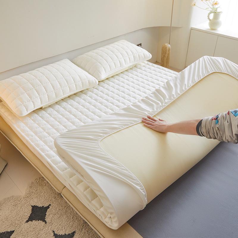 Premium Waterproof Quilted Mattress Protector for Moms & Babies – Dustproof Cover