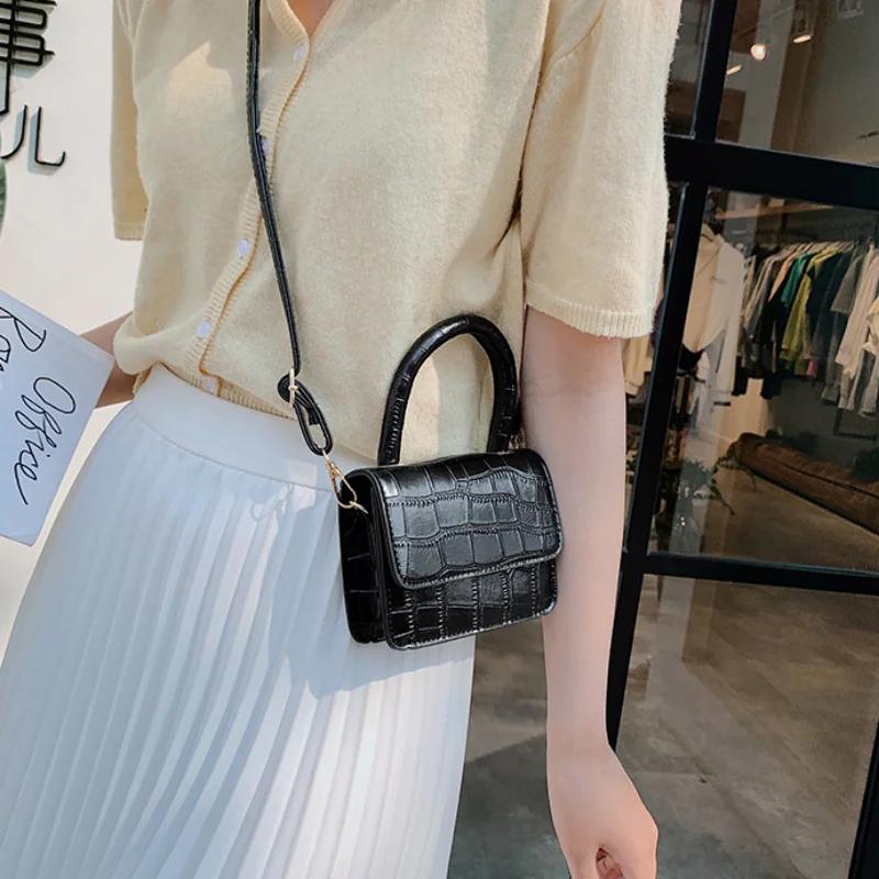 Mini Tote Bag  Crocodile Pattern Flip Messenger Crossbody Bag Female Simple Shoulder Bag Small Square Lady Handbag  New