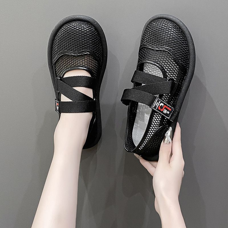 Retro single shoes women's 2025 summer new mesh breathable hole shoes comfortable one pedal pregnant women bag head sandals