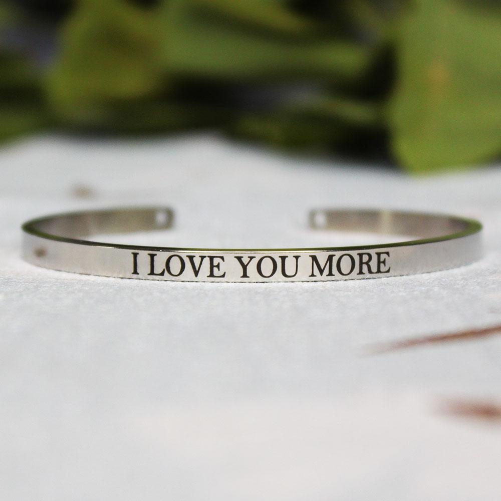 4mm inspirierendes Armband Zitat Mantra Schnitzerei Armreif für Frauen Edelstahl Manschettenschmuck