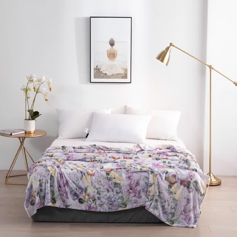 Mengjie All-Season Floral Flannel Blanket