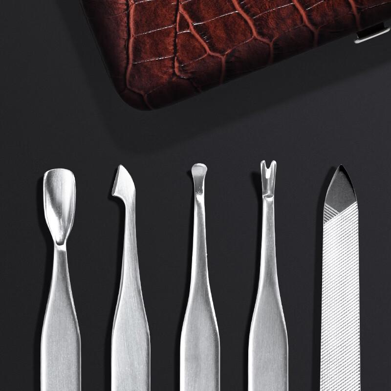 Stone 11-Piece Crocodile Pattern Manicure Set
