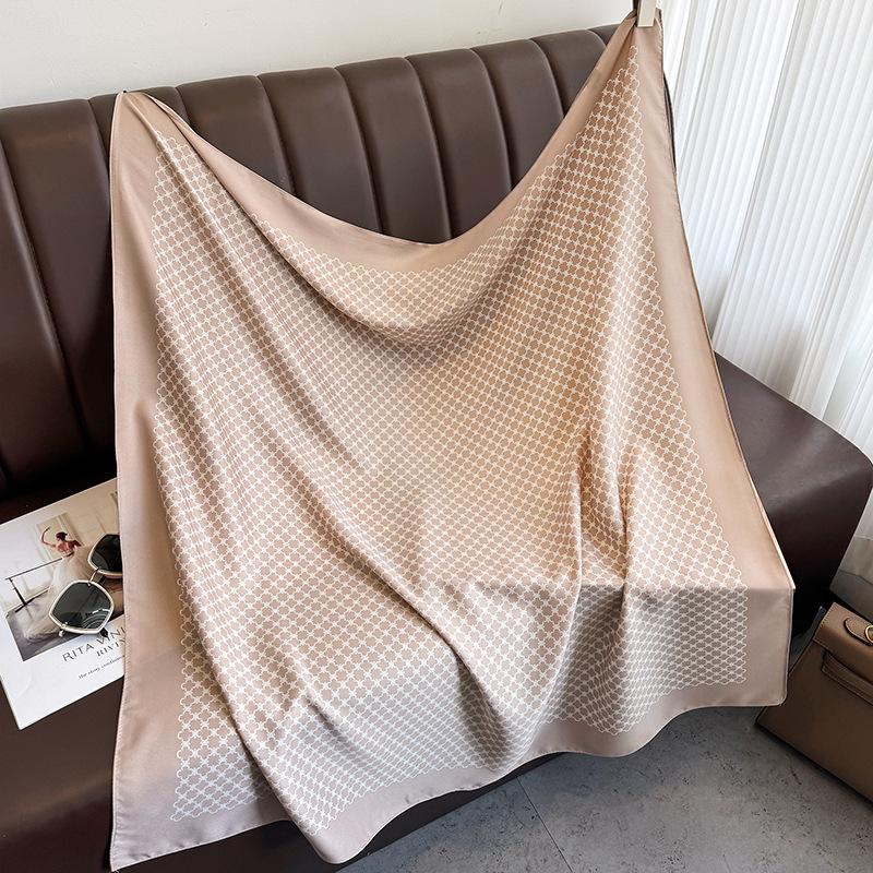 

Легкий роскошный пригородный квадратный шарф с принтом, весна-лето, новый стиль, женская мода, профессиональный декоративный шарф, шаль 90*90cm