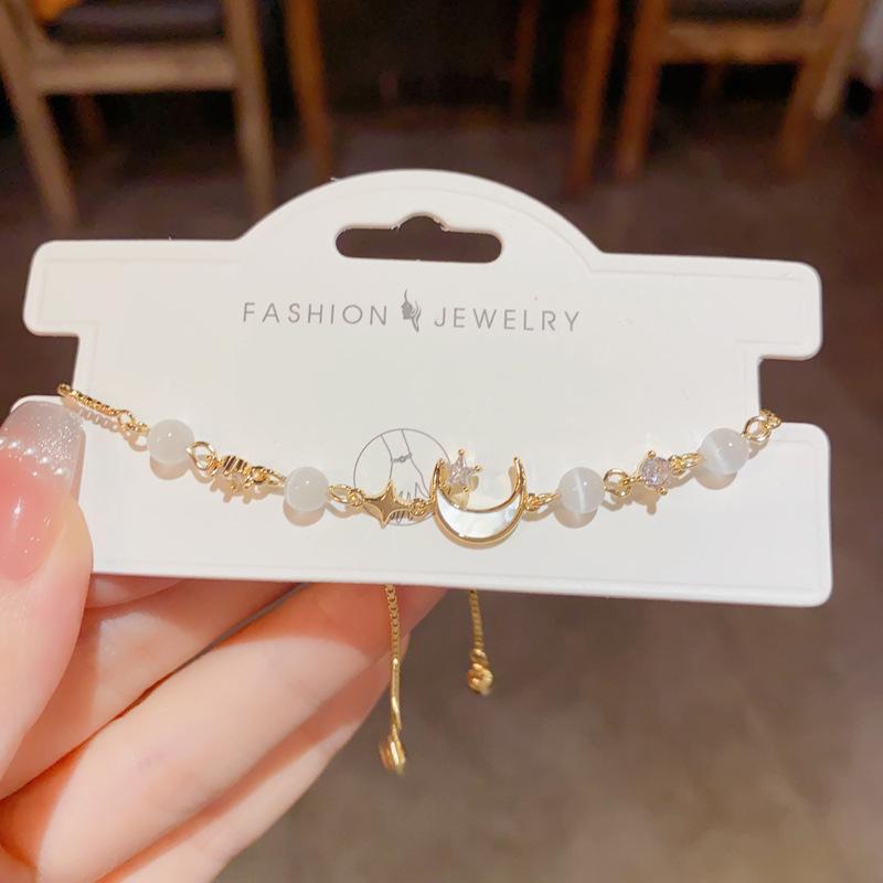 Unique and trendy zircon bracelet - women's light luxury, versatile design
