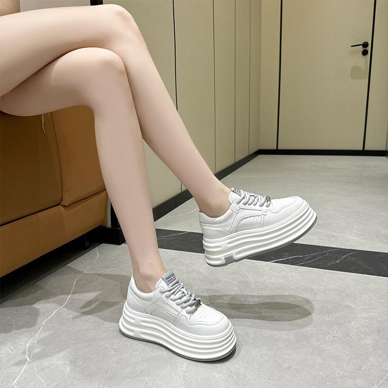 2025 New Thick-soled Leather Little White Shoes Women's Autumn Sports Shoes Korean Version Inner Height-increasing Casual Board Shoes Women's St