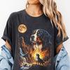 Berner Sennenhund Shirt. Berner Sennenhund Retro T-Shirt. Heulender Hund Mond Shirt. Übergroßes Geschenk für Hundeliebhaber. Berghund Geschenk. Vintage Hundeshirt