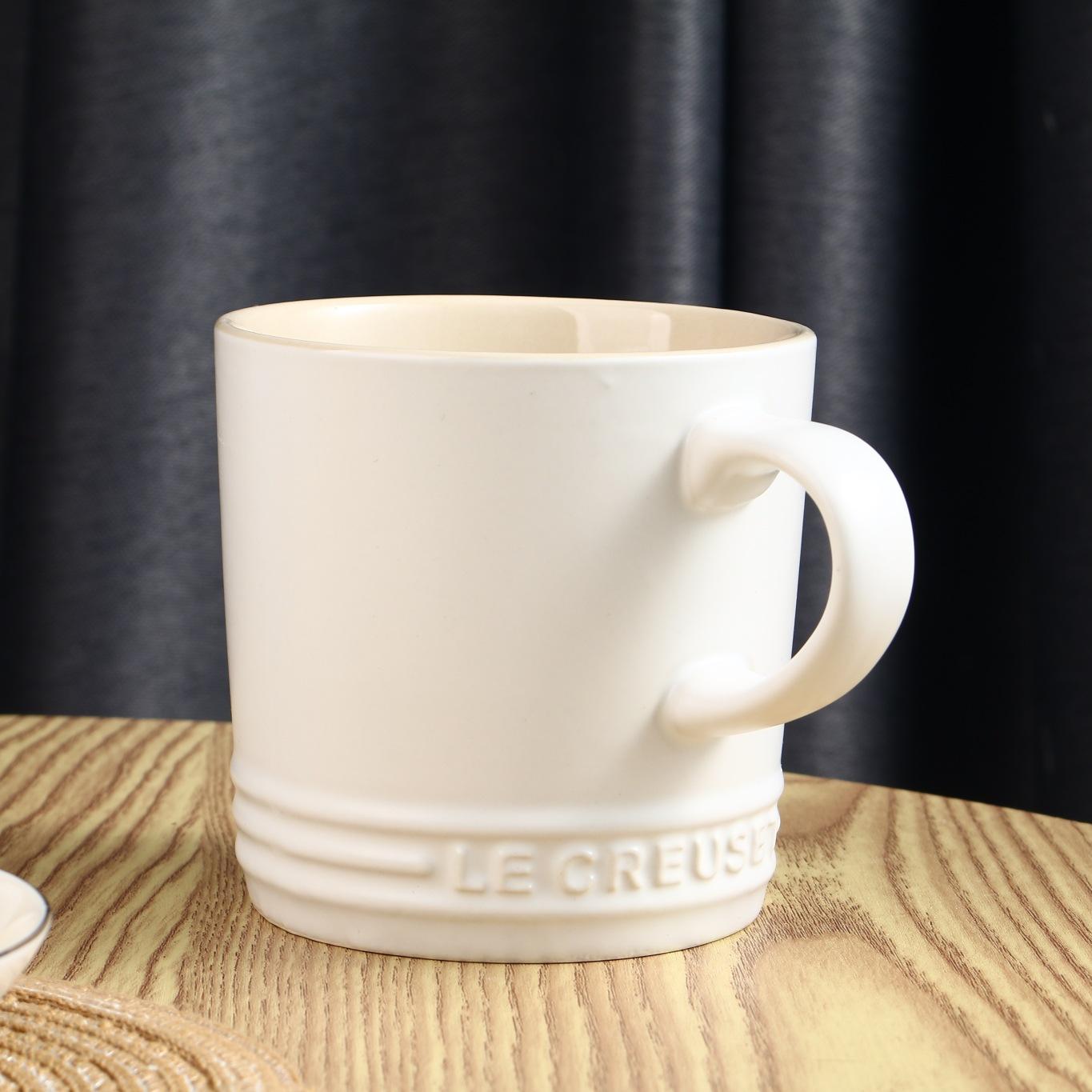 

Кружки з градієнтним кольором у популярному скандинавському стилі Креативна кружка з макаронами з градієнтним кольором у холодному кольорі Веселкова чашка Керамічні чашки з подарунком для рук 301-400ml білий