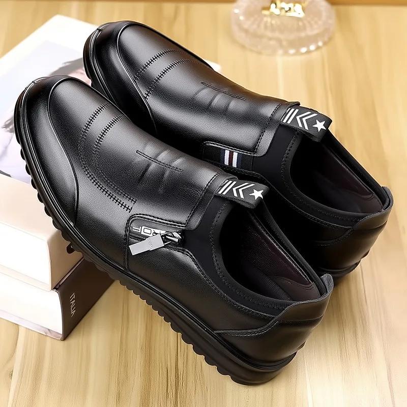 Fashion British Cow Leather Non-slip Men's Driving Shoes Spring Autumn Soft-soled Men Designer Shoes Fashion Casual Black Loafers Male