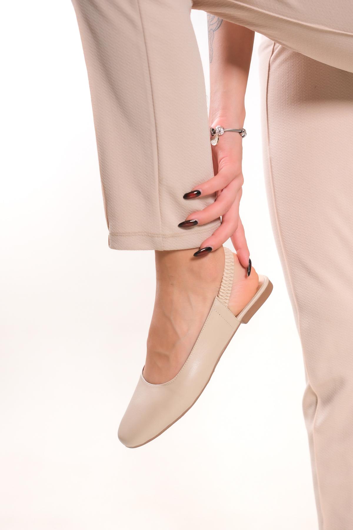 

Бежевая женская кожаная повседневная обувь из натуральной кожи 36