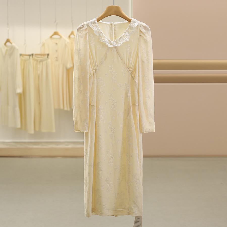 

Maiicu Ladies Lace V-Neck Floral Dress - Autumn 2025 Collection Small абрикосовый