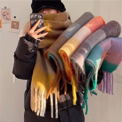 Accessori – Sciarpe e foulard