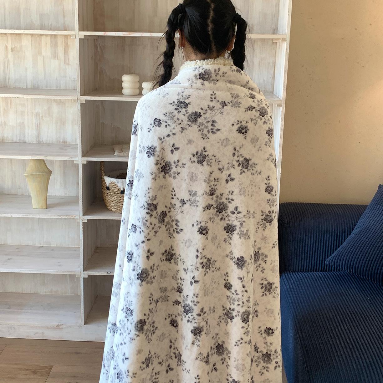 

Printed milk wool lamb wool blanket double-sided cute cartoon office lunch break blanket student dormitory blanket 100x150cm 1pcs