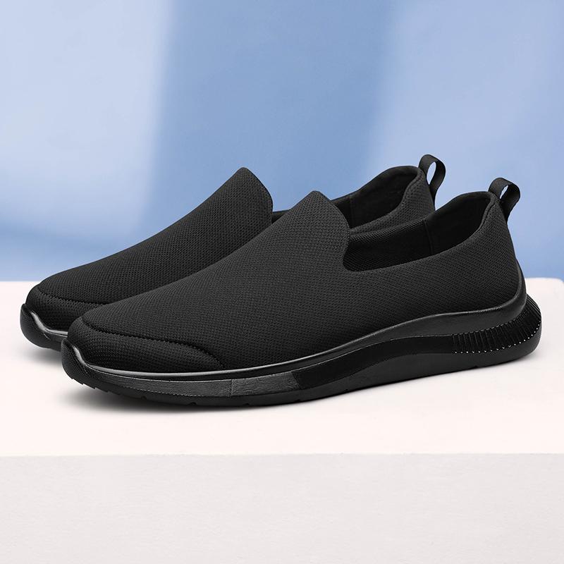 Fashion Lightweight Men Casual Shoes Breathable Slip On Male Casual Flats Sneakers Anti-slip Man Loafers Outdoor New Mesh Walking Shoes