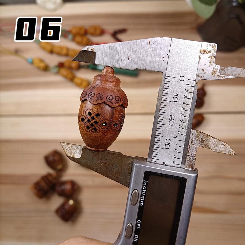 Wood Hollow Carved Aromatherapy Bottle Mini Vase Pagoda Car Hanging Decoration Fragrance Diffuser Bottle Sealed Jar Pendant New