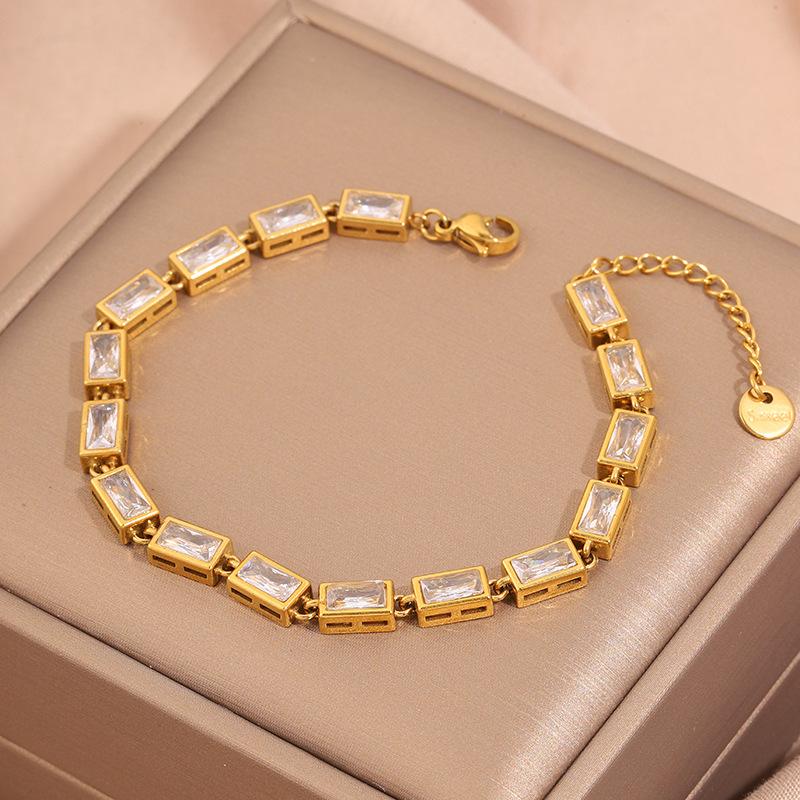Popular bracelet, titanium steel does not fade, love zircon bracelet, high-end female light luxury niche bracelet, bracelet.