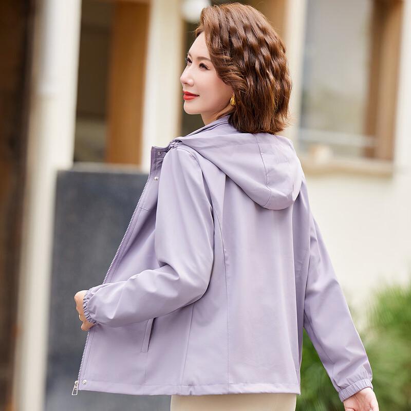 

Женская короткая куртка-ветровка с капюшоном Pasite XL