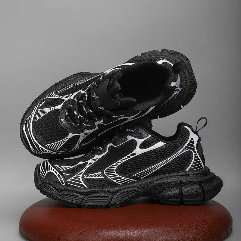 Fashion With Holes Chunky Fashionable Men's Footwear Mens Boots Size 45 Shoes High Sneakers Husband Sport Universal Brands High-end