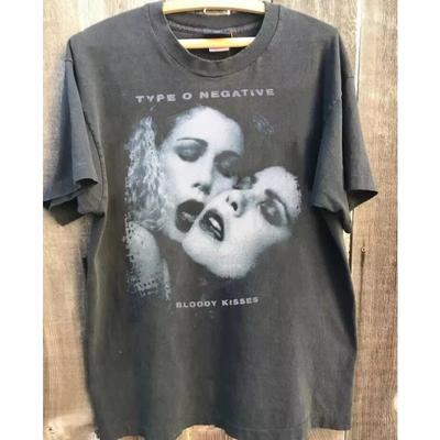 Typ O Neg Blut Kuss Anthrazitgraues T-Shirt Retro T-Shirt Streetwear T-Shirt Sommer Neu Unisex Lässiges Baumwoll-T-Shirt