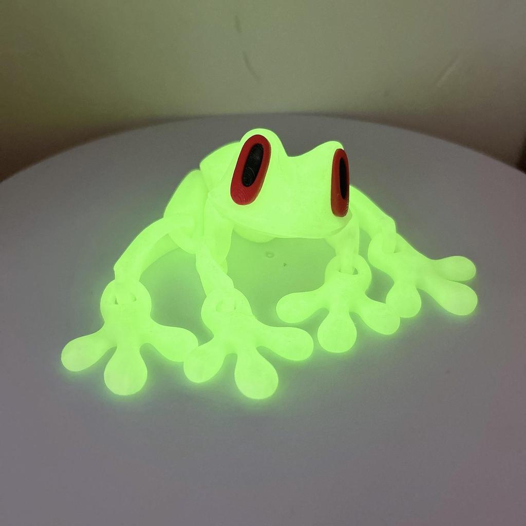 3D Printed Magnetic Tree Frog Ornament - Refrigerator Magnet & Children's Decompression Toy