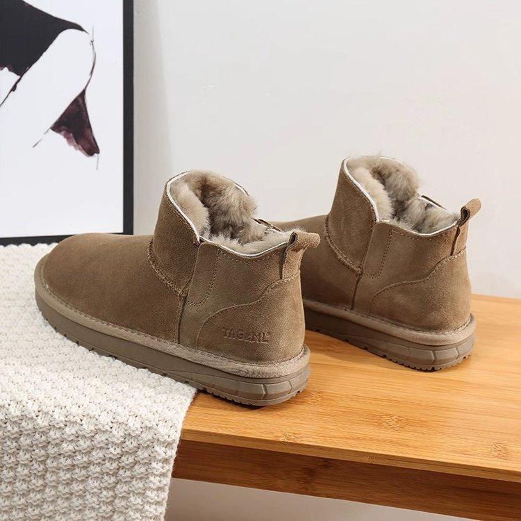 Short snow boots women's winter 2025 new velvet thickened short boots non-slip one-pedal low-top foreign-style warm cotton shoes