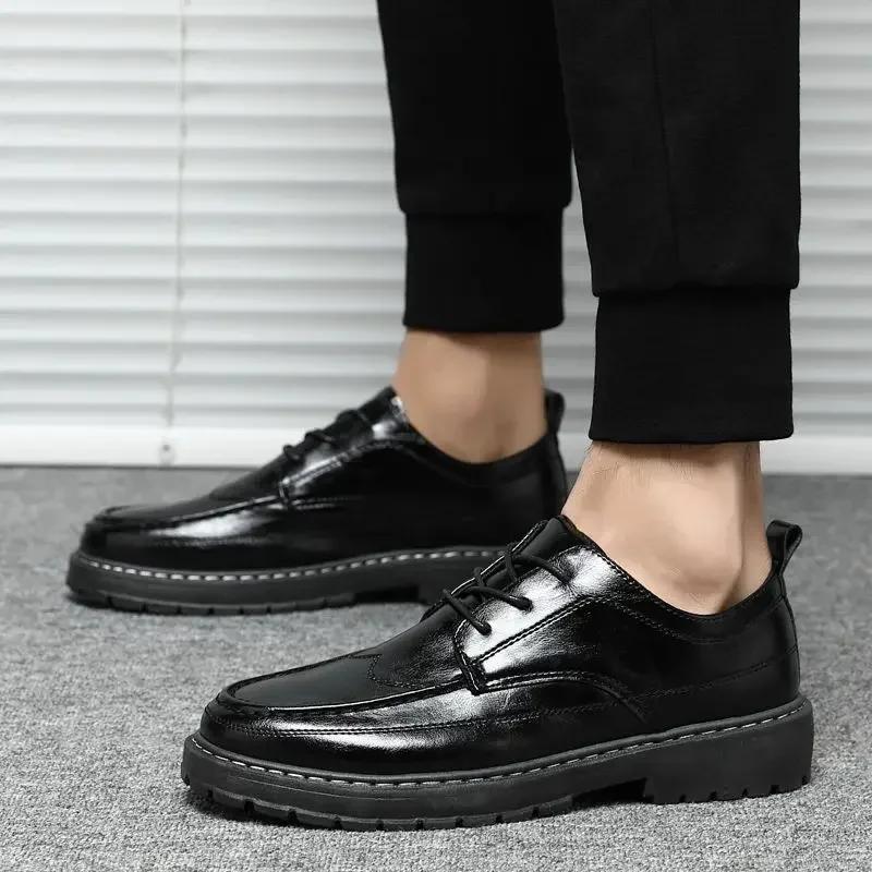 Fashion Round Toe Formal Leather Brogue Shoes for Men Business Dress Social Legitimate Designer Luxury Sale 2024 Trend Man Casual Shoe