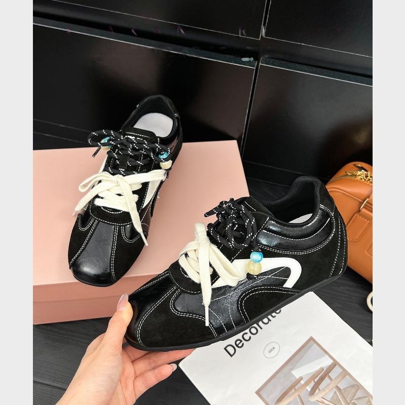 Retro inner height increase contrasting color splicing women's new versatile flat bottom leisure sports
