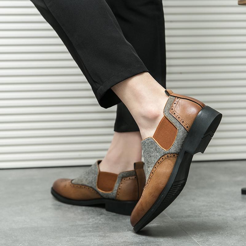 2025 Angebot Britische Retro Casual Herrenschuhe Mode Hochzeitsschuhe Business Block Graviert Farblich passend Fußschuhe Herren