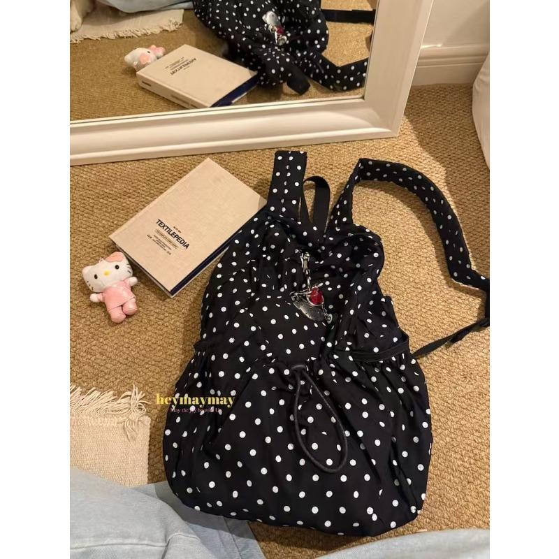 2 New large-capacity school commuter backpack women s fresh niche polka dot design fashionable backpack tide чёрный