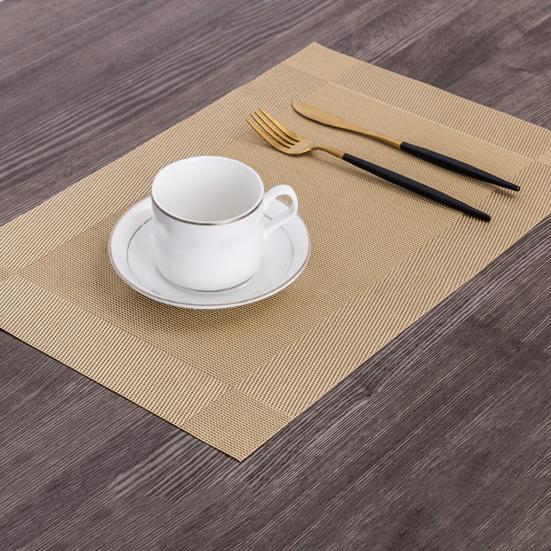 Sada 4ks PVC prostírání Tepelně odolné tkané prostírání pro stolování Snadno se čistí Omyvatelné chrániče na stůl Moderní dekorace na stůl