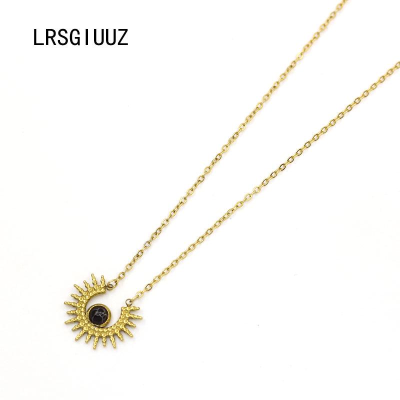Elegant Retro Gold-Plated Pendant Necklace with Natural Stone for Women