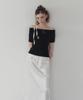 Teuwi Petite Strap One-Shoulder Short Sleeve T-Shirt