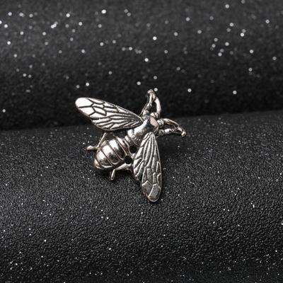 Metall Anzug Kragen Pin Retro Neue Biene Kleine Frische Broschen Männer 1pc Einzigartige