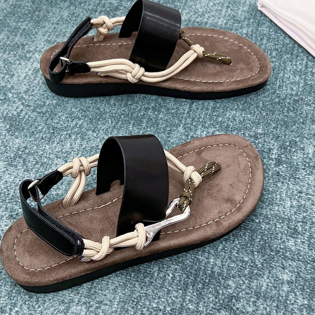 Simple flat-bottomed French two-wear toe herringbone cool slippers, super foreign style, casual beach Roman sandals summer