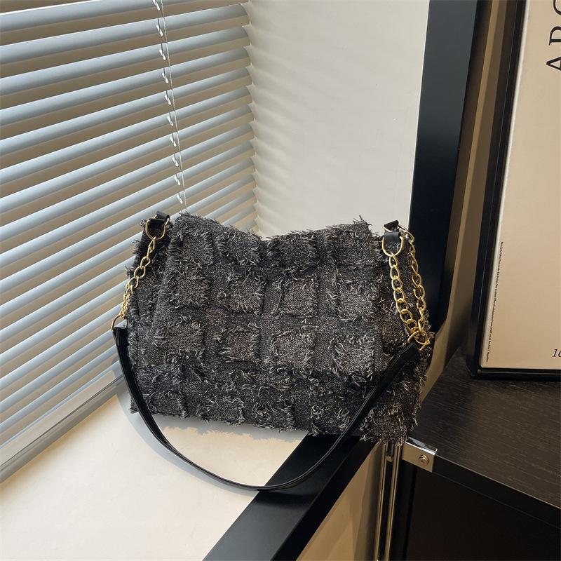 

Осень новая мода цепочка портативная на плечо кроссбоди клетчатая маленькая квадратная сумка большая вместимость сумка-тоут для поездок на работу чёрный