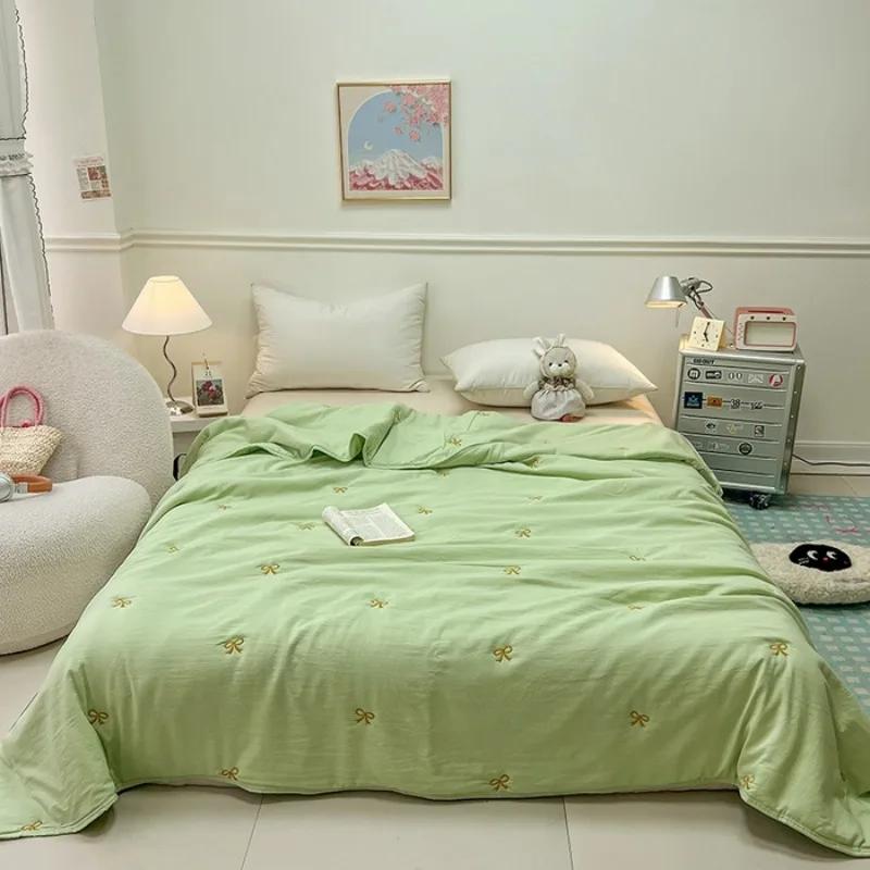 Solid color washed cotton quilt air conditioner quilt summer bow embroidery summer cool quilt non-pure cotton 150x200cm 1pcs