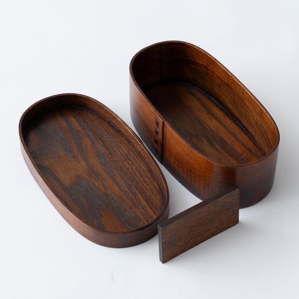 Osaka Choseido Magewappa Bento Polished Single Tier with 600cc Brown Bonus Box, Lacquer, Divider, (Oval Shape, Band, Included)