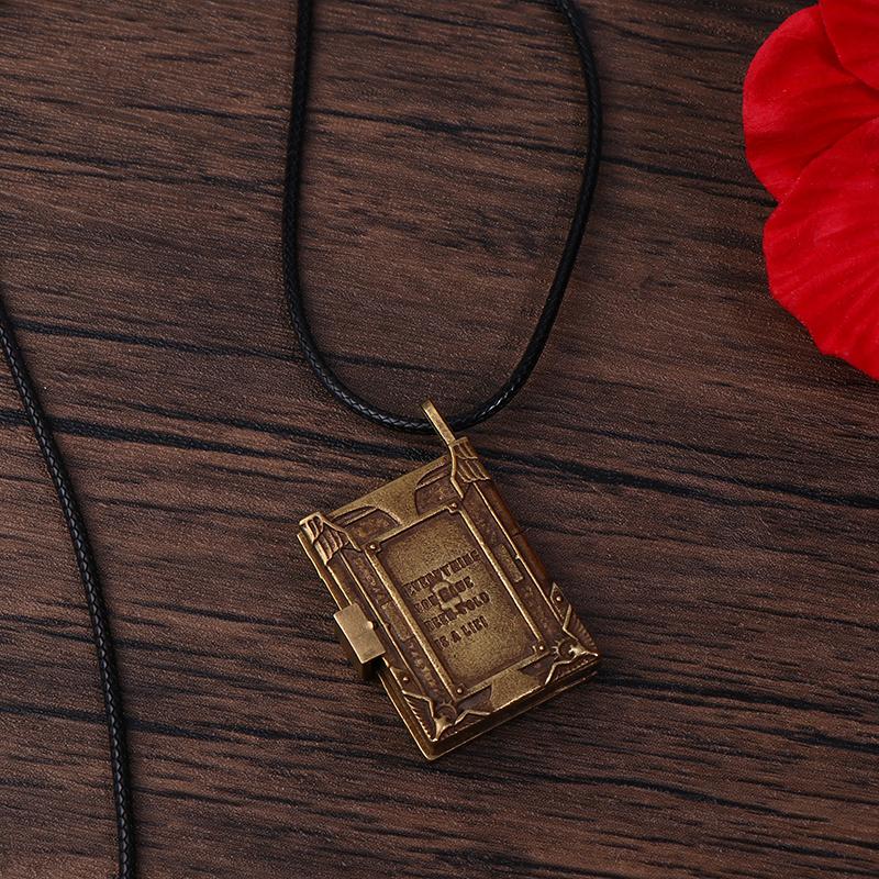 Warhammer 40K Imperial Fists Anime Peripherie Kreative Persönlichkeit Codex Halskette Hochwertiges Zubehör Weihnachtsgeschenke