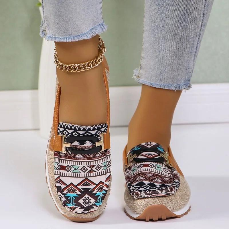 Ladies Shoes New Loafers Women's Flats Outdoor Casual Flats Women Metal Decoration Mixed Colors Round Toe Slip On Ladies Shoes