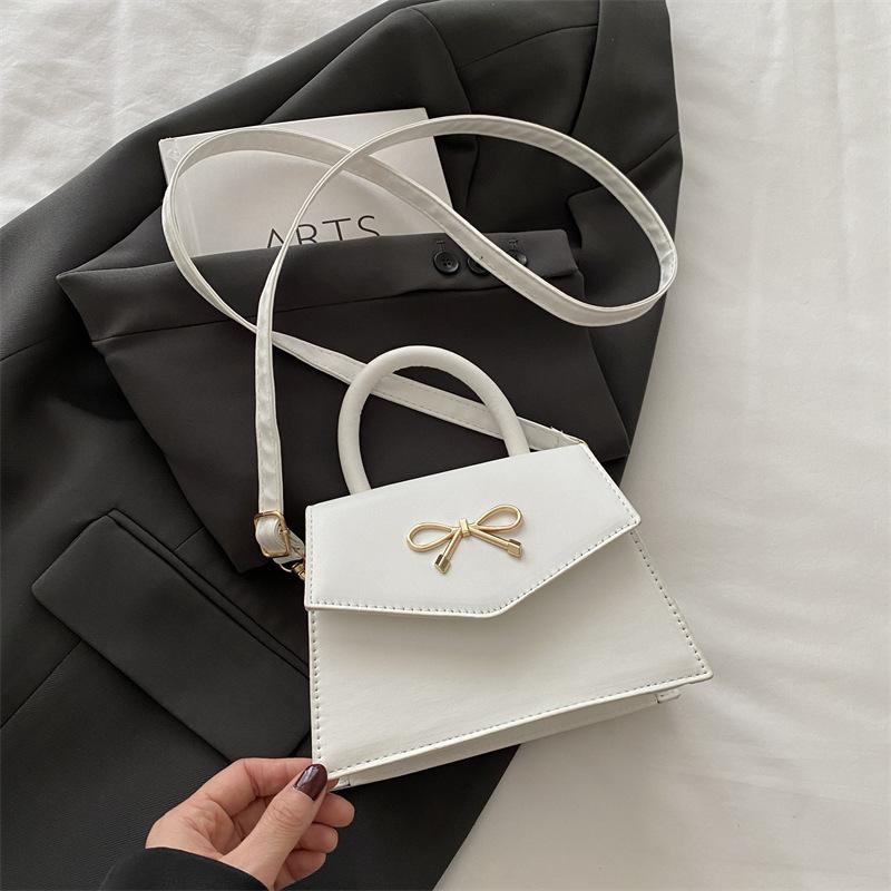 Premium sense portable small square bow bag women's 2025 new fashion shoulder bag versatile messenger bag trend
