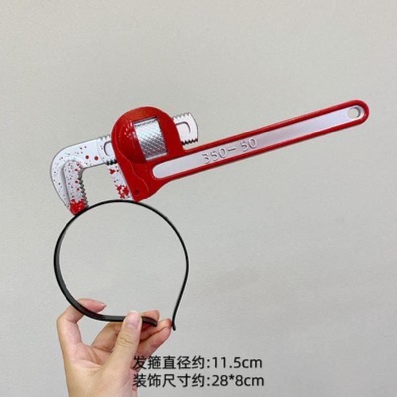 

1 Pcs Halloween Funny Scary Toys Halloween Perform Props Plastic Ax Saw Nail Knife Headwear Blood Scene Party Favors