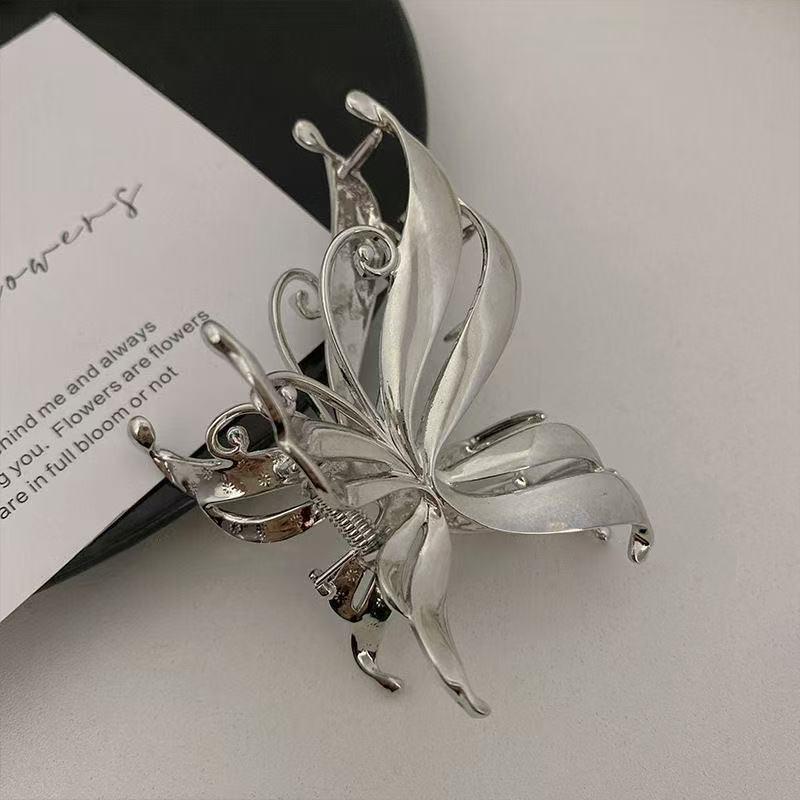 1pc Stylish Y2K Butterfly Hair Clip, Small Retro Half-up Hairpin, High-quality Women's Metal Shark Clip for the Back of the Head