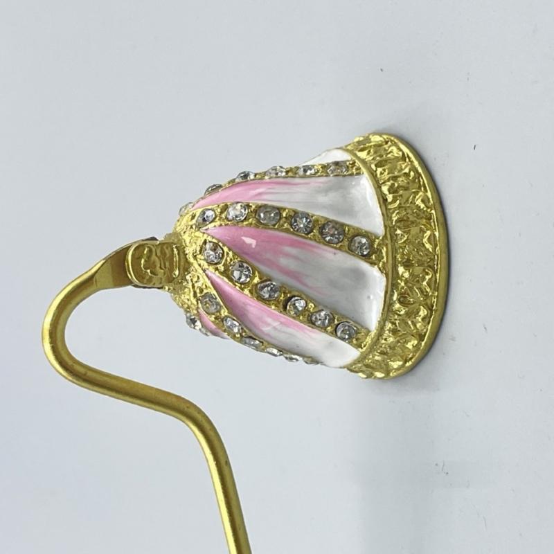 Antique Metal Candle Extinguisher With Decorative Antique Enameled and Long Handle Wick Flame Snuffer For Household Use